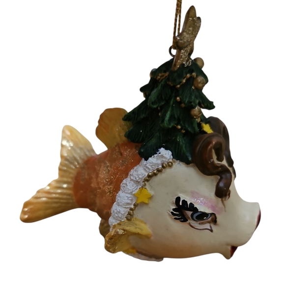 Katherine's Collection Big Red Lips Fish Billards 8 Ball Tree Nutcracker Lot 4 - Picture 5 of 6